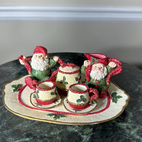 Vintage 1995 10 Piece Miniature Santa Claus Christmas Tea Set - Picture 9 of 9